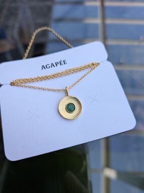 AGAPÉE Gold Pendant Necklace with Green Stone